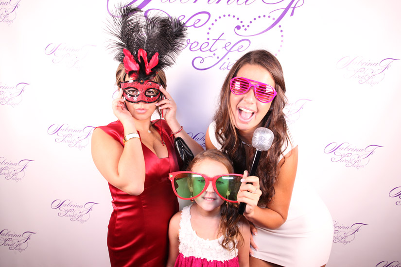 photo-backdrop-booth-03