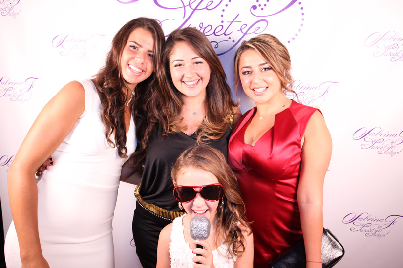 photo-backdrop-booth-06